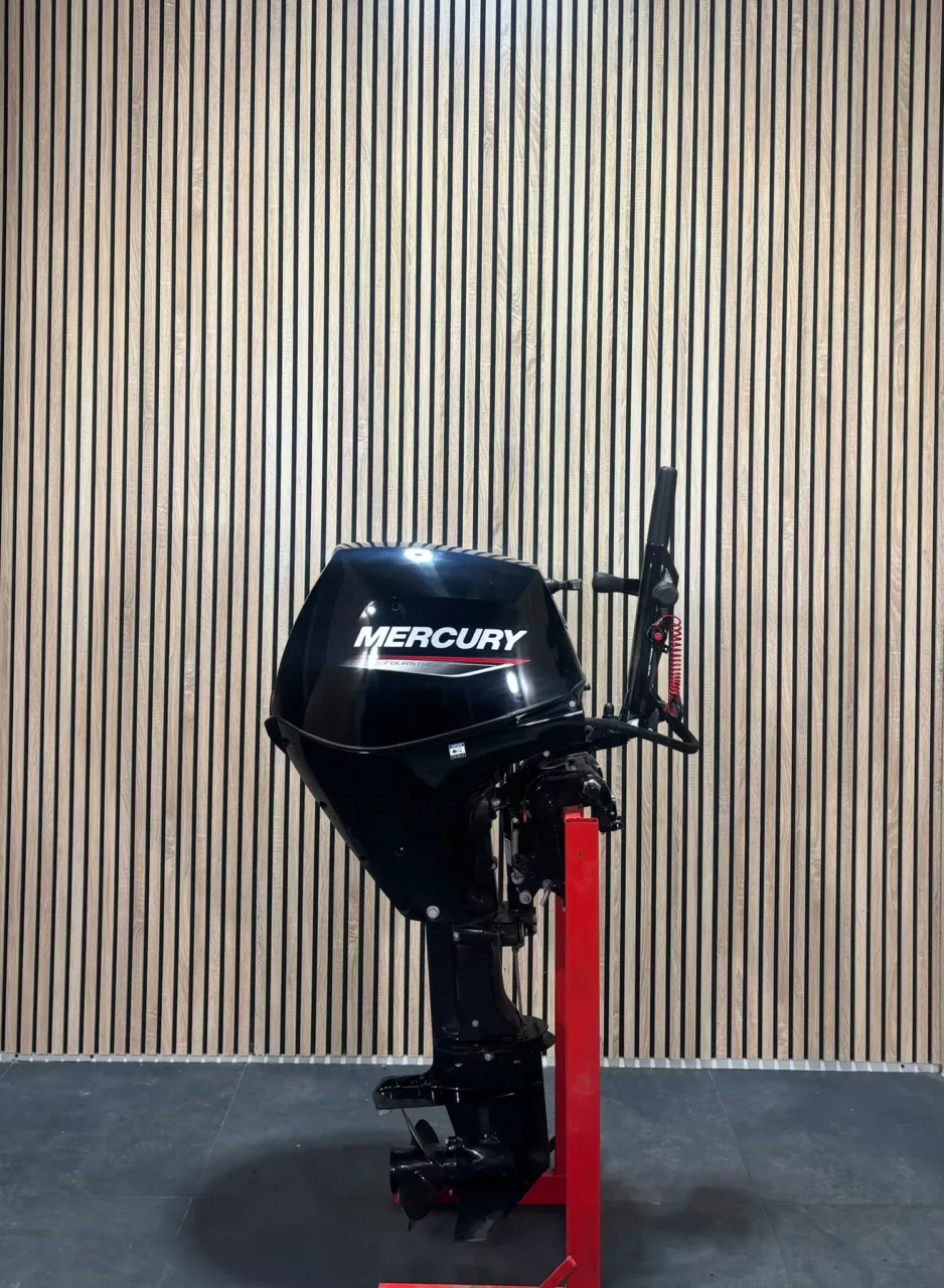 Mercury F25MLH EFI outboard engine