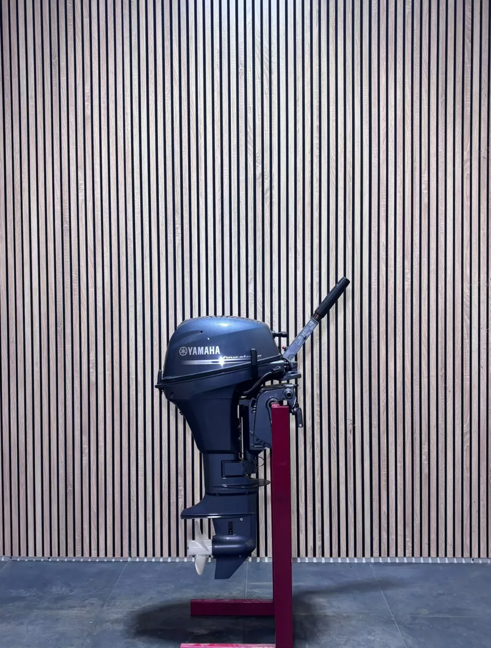 Yamaha F9.9 outboard engine